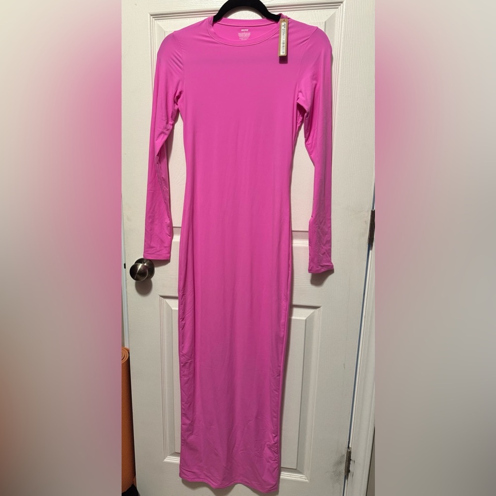 Skims pink long sleeve crew neck fits everybody dress